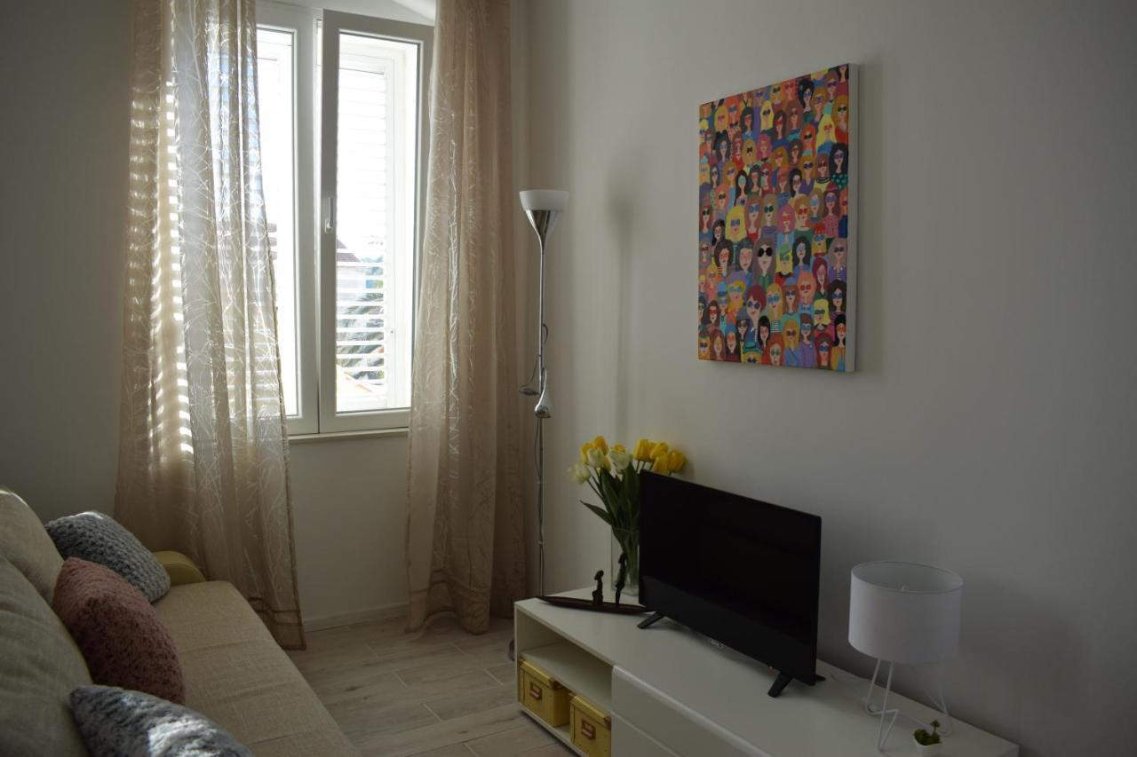 Ferienwohnung Optimist Makarska Town Center Exterior foto