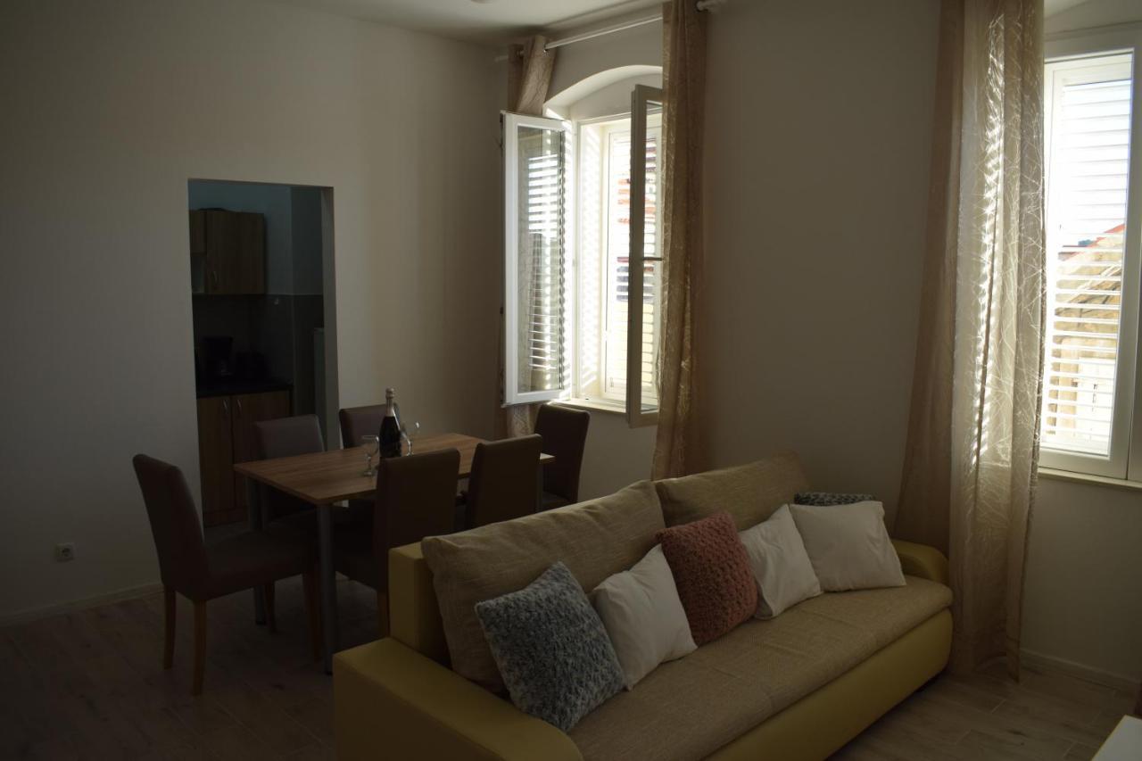 Ferienwohnung Optimist Makarska Town Center Exterior foto